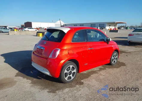 2017 Fiat 500E Battery Electric z USA, uszkodzony, nr VIN 3C3CFFGE8HT575773